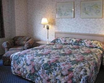 Nisei Inn - Gardena - Bedroom