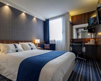 Holiday Inn Express Lille Centre by IHG - ליל - חדר שינה