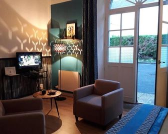 Les Tulipiers, Parking Sécurisé, Lit Queen-Size, le Mans Centre - Le Mans - Living room