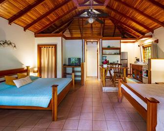 El Nido Jungle Lodge - Puerto Viejo de Talamanca - Bedroom