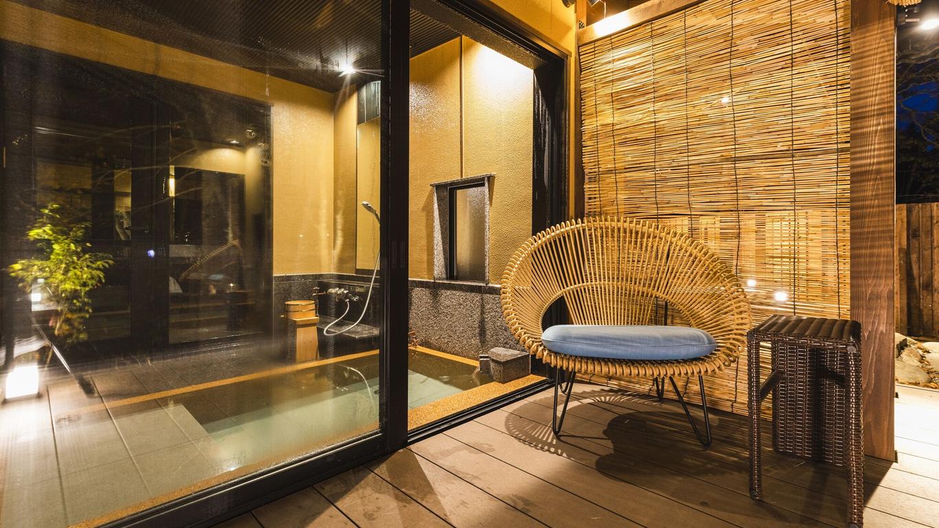 Tsuta Onsen Ryokan
