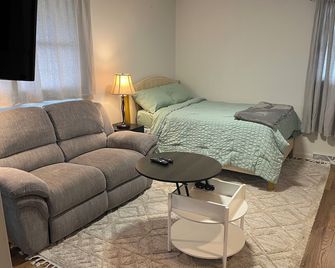 Studio Near Downtown Columbus - Columbus - Bedroom