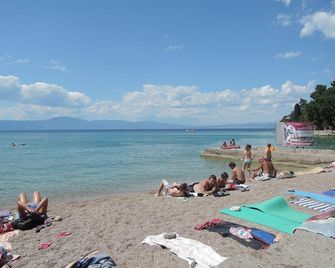 Apartment Tulip - Malinska - Praia