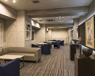 Toyoko Inn Tsubame Sanjo Ekimae - Sanjō - Lounge