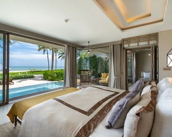 Devasom Khao Lak Beach Resort & Villas - Khao Lak - Uima-allas