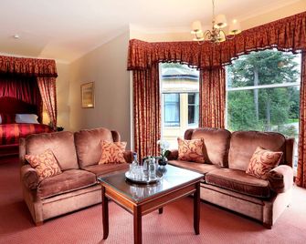 Macdonald Norwood Hall Hotel - Aberdeen - Wohnzimmer
