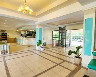 Bangsaen Villa Hotel - Chonburi - Recepción