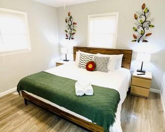 Waterfront Gateway at Lake Reidsville - Reidsville - Schlafzimmer