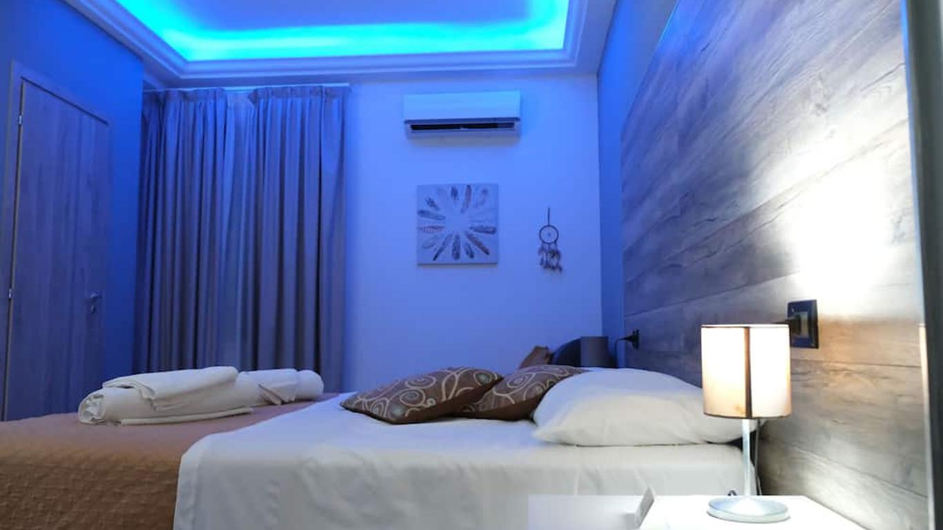 Royalty Rooms & Spa