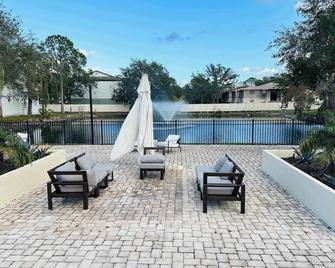 Boho Townhouse Near Usf - Tampa - Patio