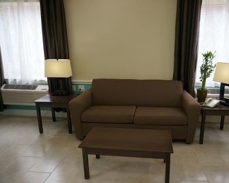 Texas Bungalows Hotel & Hotel Que at Lakeline Austin Cedar Park - Cedar Park - Living room