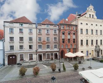 Hotel Gromada - Toruń - Building