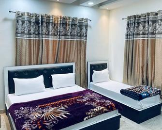 Goroomgo Yuvraj Residency Amritsar - Amritsar - Bedroom