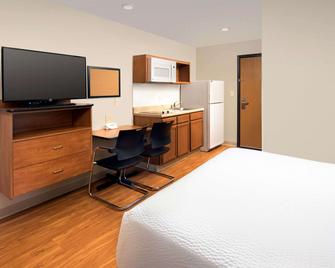 Woodspring Suites San Angelo - San Angelo - Bedroom