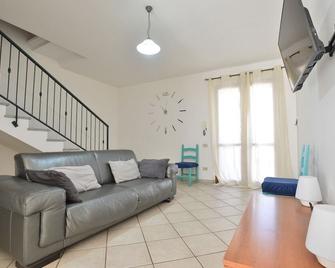 Izzhome Comfort - Pula - Huiskamer