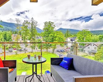 Apartamenty Sun & Snow Sarnia Residence - Karpacz - Balkon