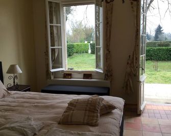 three room apartment, two bedrooms, 1 bathroom. - Saint-Pey-de-Castets - Habitación