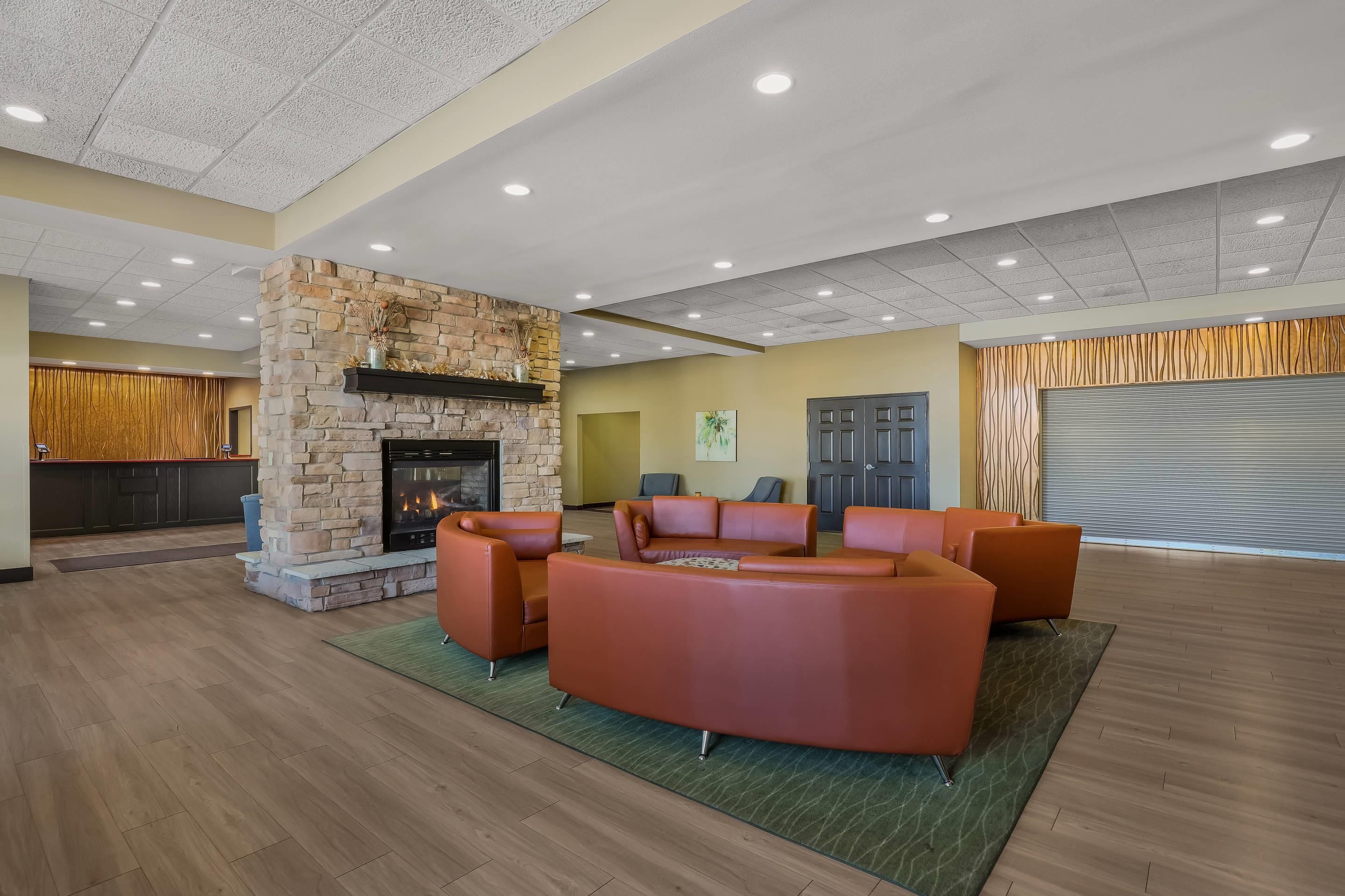 MainStay Suites Fitchburg - Madison - Fitchburg - Salónek
