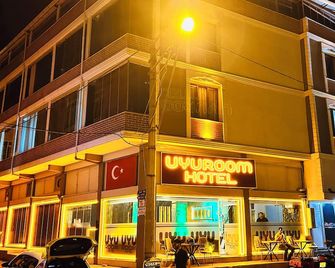 Uyu Room Usak Otel - Uşak - Edificio