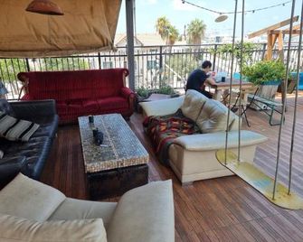 Haifa Hostel - Haifa - Balcón