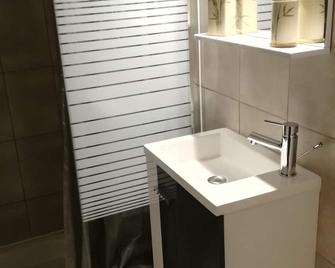 Cottage rentals for 2/4 people near Puy du Fou - La Verrie - Baño