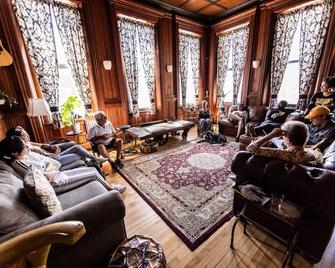 Traveler's Rest Hotel - Pittsburgh - Lounge