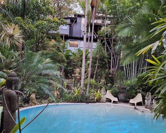 Alaya Escape - Eudlo - Piscina
