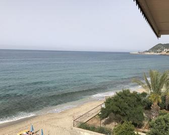 Muz Hotel - Alanya - Praia