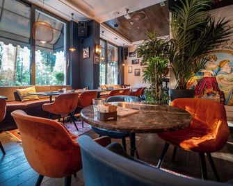 Hotel Majestic - Budva - Restaurant