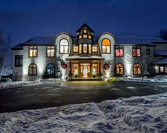 Inn At Wawanissee Point - Baraboo - Gebouw