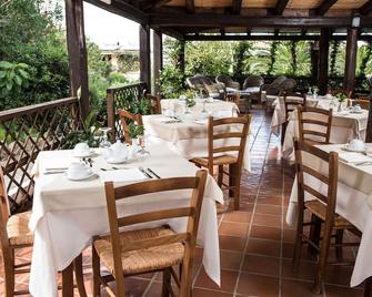 La Jacia Hotel & Resort - ארצאקנה - מסעדה