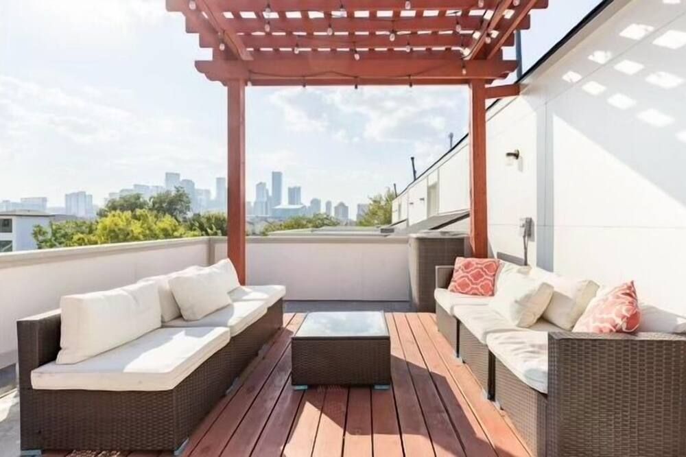 سوفيستيكيتد إيربان ريتريت ويذ سكايلاين فيوز 3 بد روم هوم - هيوستن - شرفة