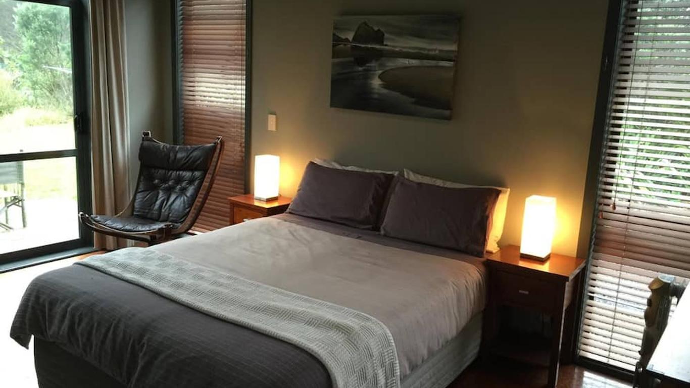 Piha Beachstay Accommodation