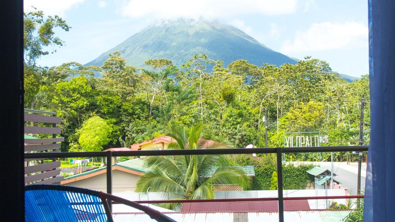 La Fortuna Lodge by Treebu Hotels