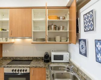 Flateli Lorenzana 17 - Gerona - Cocina