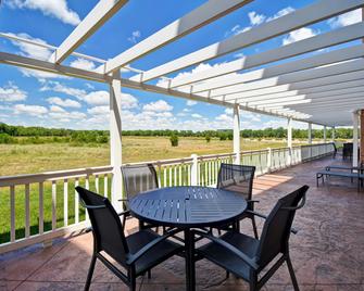 Fairfield Inn and Suites by Marriott North Platte - North Platte - Balcón