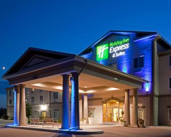 Holiday Inn Express & Suites Eau Claire North - Chippewa Falls - Building