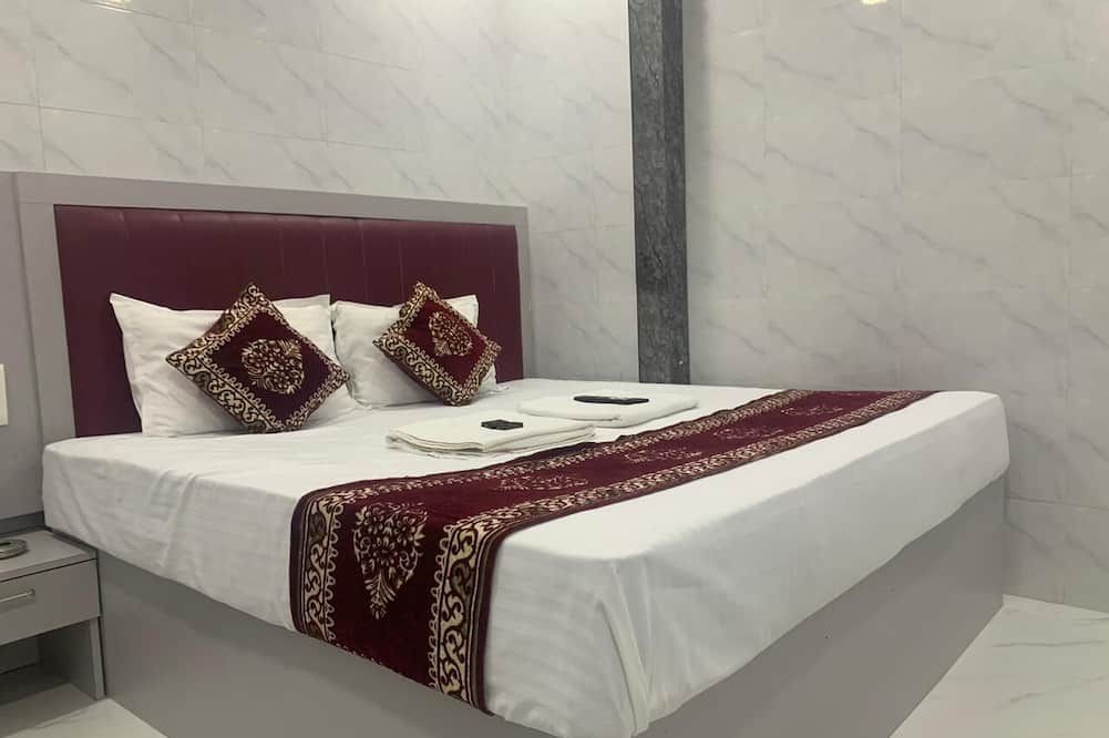 Hotel Sai Plaza, Chembur Mumbai - מומבאי - חדר שינה