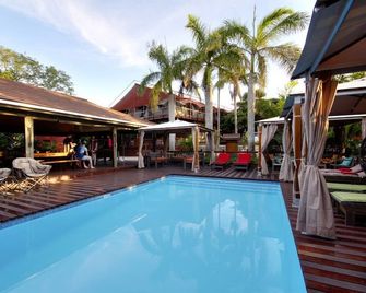 The Tree Top Village Urban Glamping - Saint Lucia - Zwembad