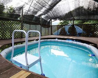Danyang Sobaeksan Tongnamu Pension - Condado de Danyang - Piscina