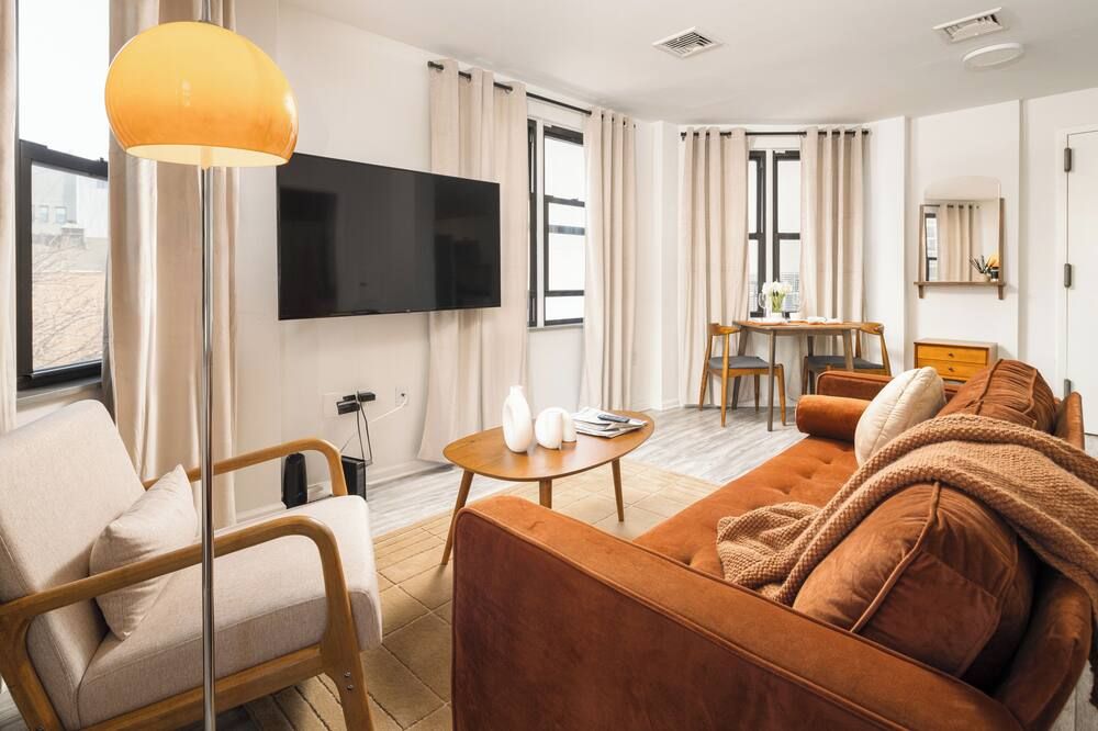 Beautiful Modern Downtown Brooklyn Studio w/Elevator - ברוקלין - סלון