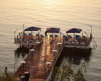 Grand Koru Otel Beach - Çınarcık