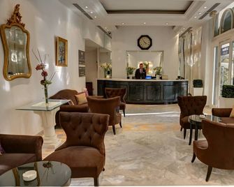 Hôtel La Maison Blanche - Túnez - Recepción