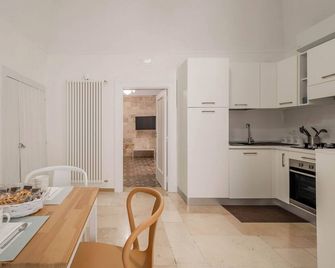 Antiche Mura Apartments'Bianco di Puglia' cucina 1 camera da letto più divano letto - Turi - Jídelna