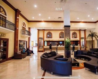 Summer Sale Waterfront Resort On The Beach To Relax! Cozy Great Remodeled Apart - Sunny Isles Beach - Hall d’entrée