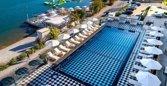 Hotel Brown Beach House & Spa - Trogir - Alberca