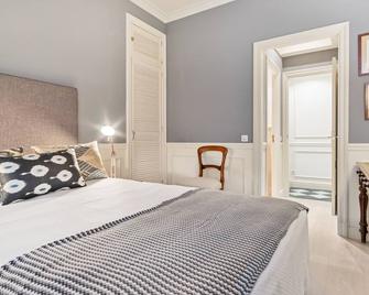 Padilla III - Three Bedroom Apartment, Sleeps 5 - Madrid - Habitación
