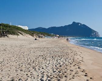 Villino 4 Sabaudia 4a stone's throw from the sea in the Circeo national park - Sabaudia - Strand