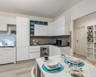 Tania Home - Pavia City - by Host4U - Pavie - Cuisine