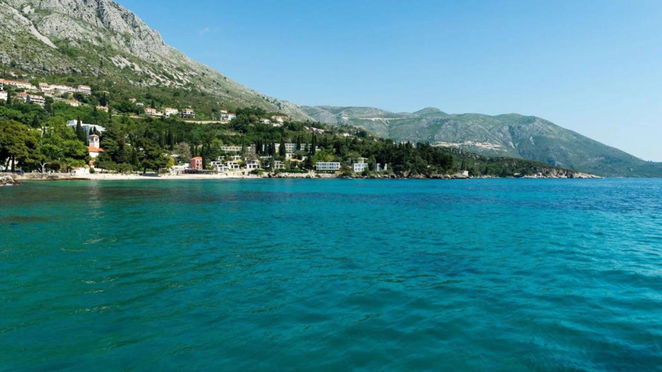 جيست هاوس دانيلا